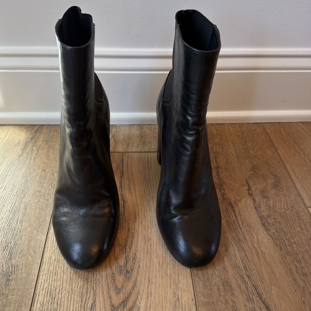 Rag & Bone Women's Chelsea Boots Black Leather 39.5 US 9 Ankle Booties Pull Tab